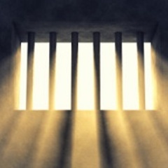 Gender and the pains of long life imprisonment