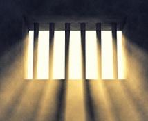 Gender and the pains of long life imprisonment
